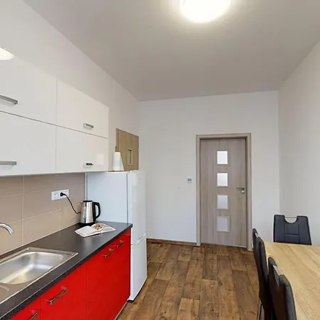 Prostorne 3+1 Bezdekovska Διαμέρισμα Strakonice